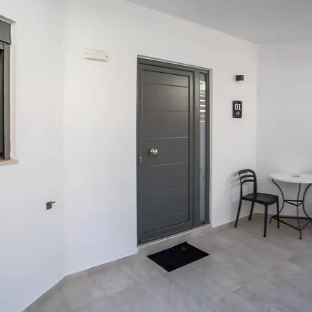 Apartment Point - Kallithies Village Square By Gm *